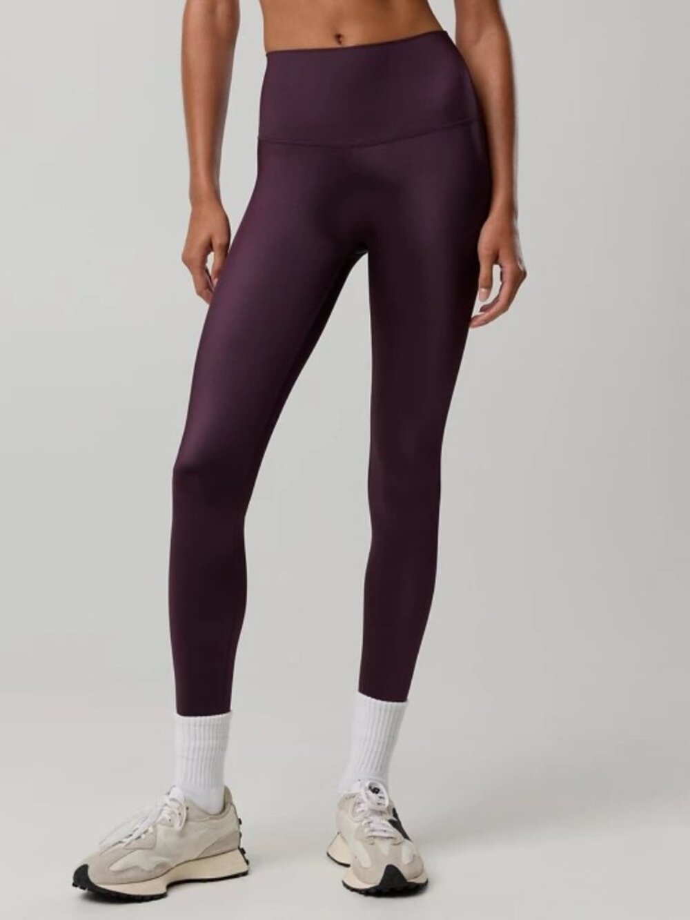 NWT Aerie Offline Goals Gloss hi-rise 7/8 leggings size Large SHORT